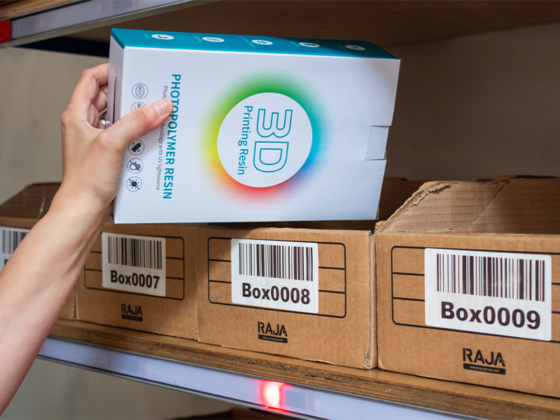 Mitarbeiter weiß nach dem Scannen sofort, wo das Produkt einzuornden ist.