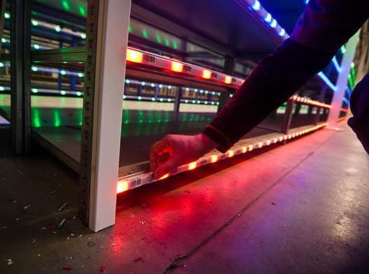 Pick-By-Light RGB im Lager